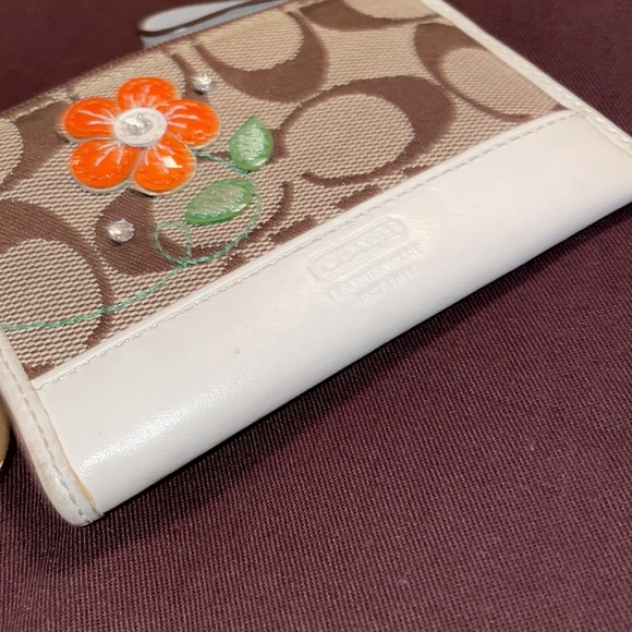 Small Coach credit card and money wallet - Picture 4 of 4